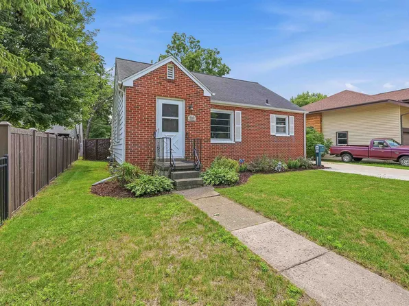 344 E Johnson St, Fond Du Lac, WI 54935