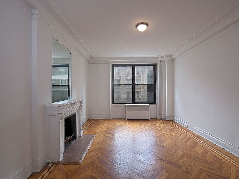 1st image of 200 W 58th St APT 11B
