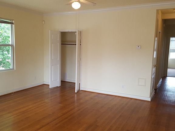 Living Room Side/Storage