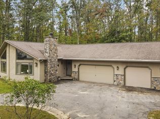 617 Michaywe Dr, Gaylord, MI