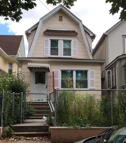 1st image of 90-15 107th St