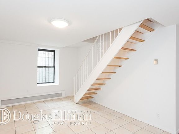 2nd image of 53 E 95th St APT 1B