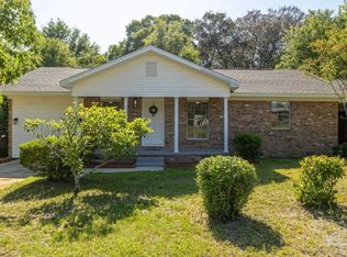 6305 Fairview Dr, Pensacola, FL 32505