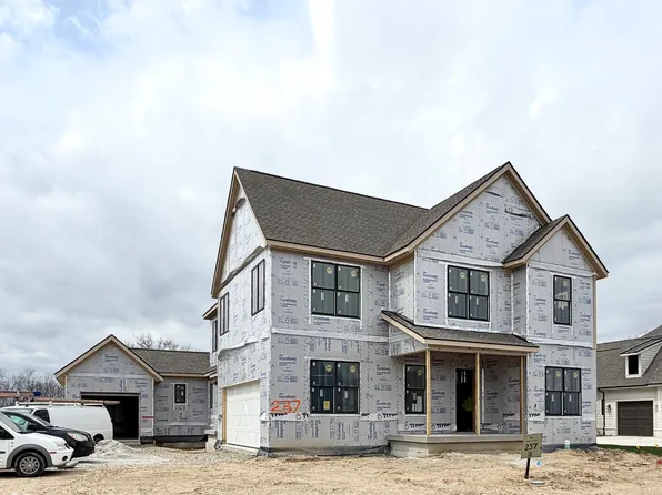 16990 Tractive Dr, Westfield, IN 46074