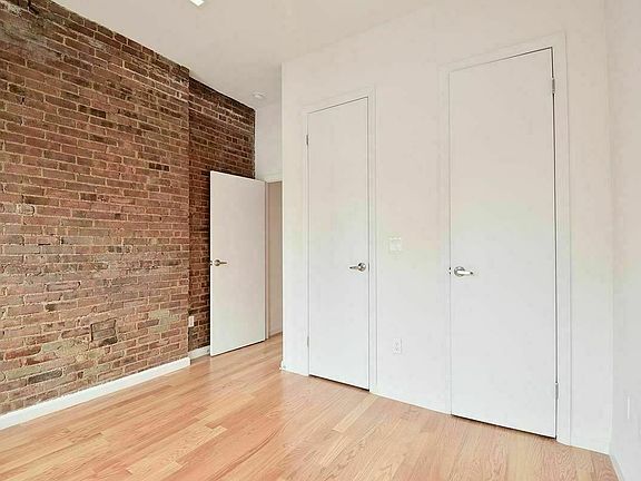 3rd image of 406 W 48th St APT 5RW