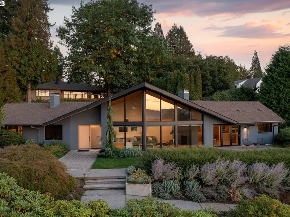 420 SE 65th Ave, Portland, OR 97215