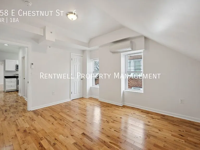 658 E Chestnut St #6 — Photo 13