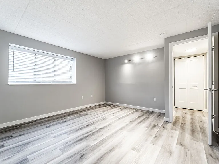 OakWood Park -- No up-front security deposit required! — Photo 14
