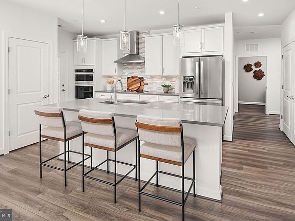 2nd image of 5800 Moonstone Way #1
