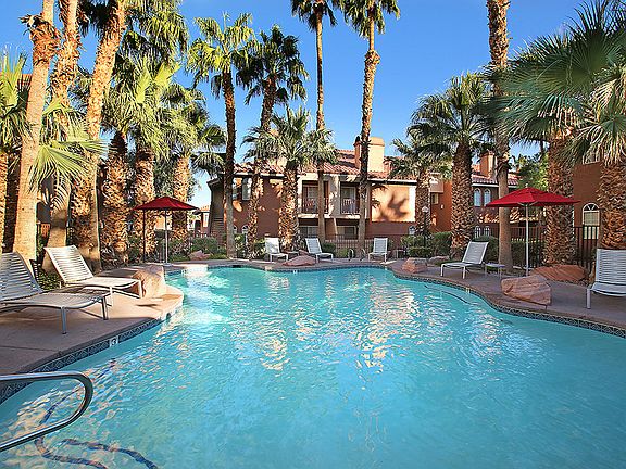Resort-Style Pool