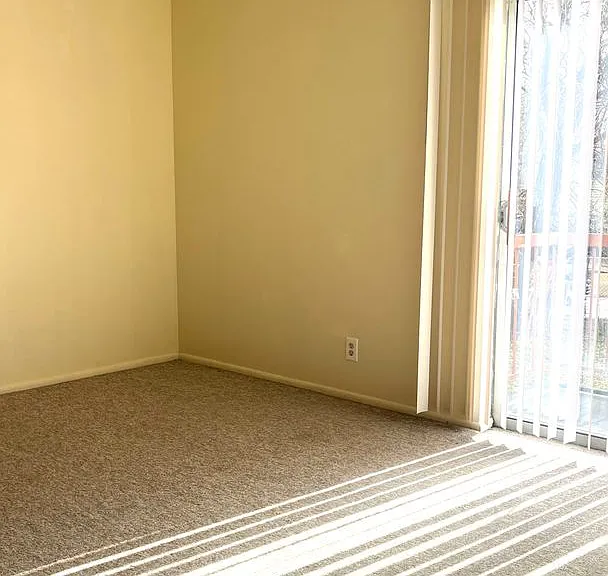 449-485 N 1465 W — Photo 1