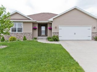 2785 44th St, Marion, IA 52302