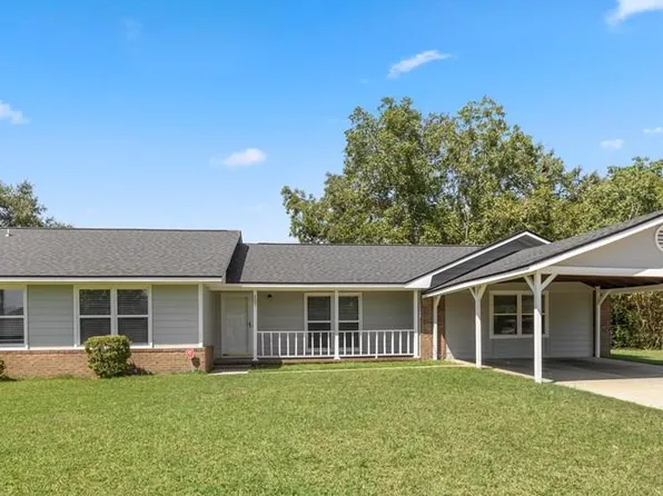 207 Eden Ct, Dothan, AL 36301
