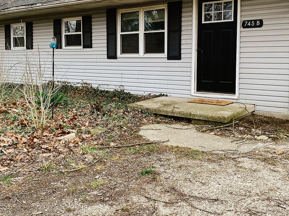 1st image of 745 Dayton St #B