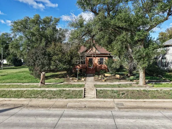 1208 N Morgan Ave, Downs, KS 67437