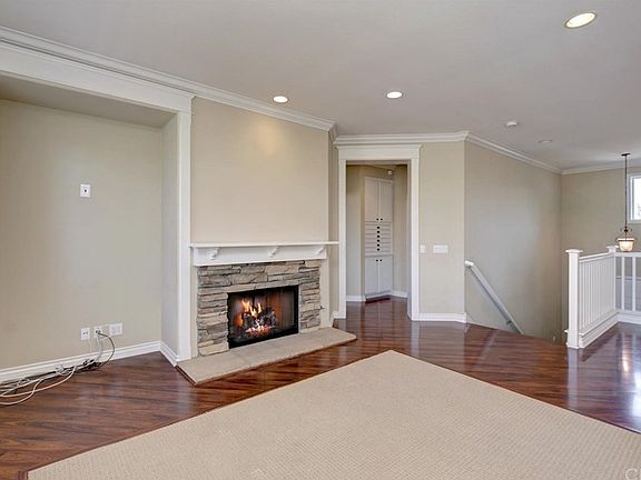 4th image of 20 Trail Canyon Dr