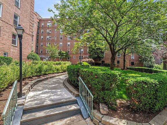 2nd image of 5610 Netherland Ave #1A