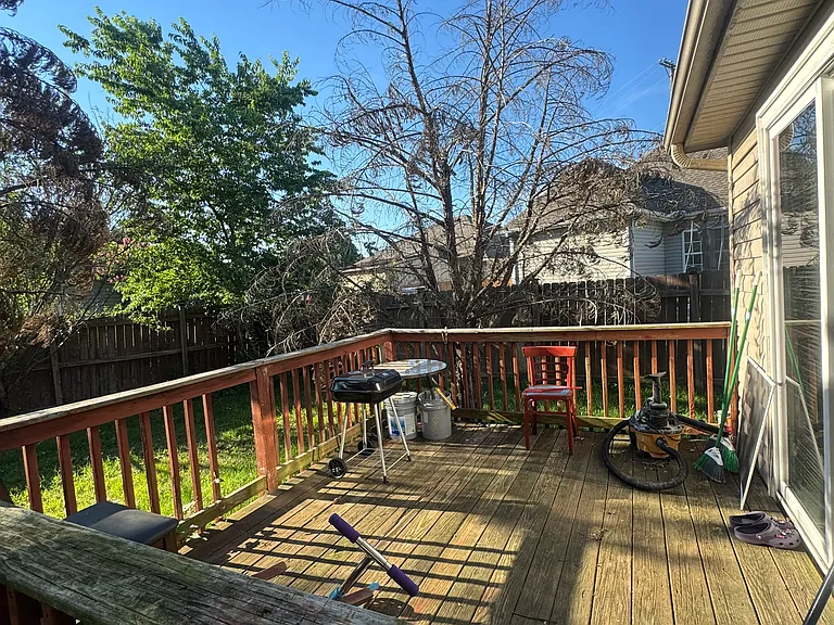 1805 Lakewood Village Dr — Photo 3