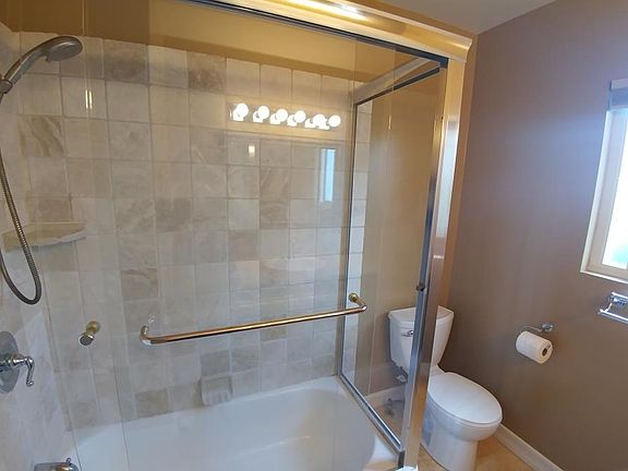 3rd image of 5705 Wallis Ln