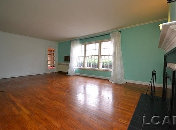5th image of 703 W Pottawatamie St