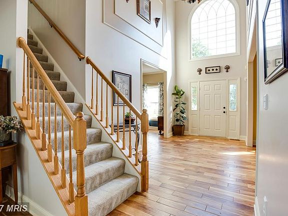 Beautiful Flooring Throughout!