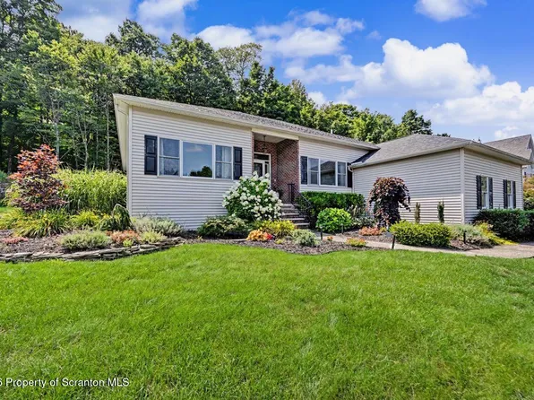 212 Marcaby Ln, Clarks Summit, PA 18411