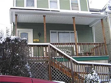 249 Paul St photo 1