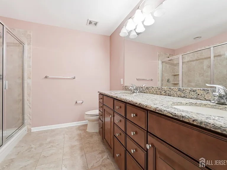 105 Pearce Ln S — Photo 39