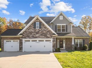 5002 Labella Ct, Kernersville, NC 27284