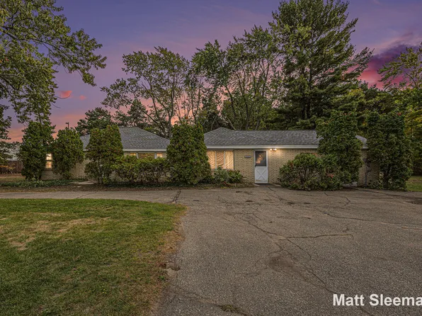 13182 Greenly St, Holland, MI 49424