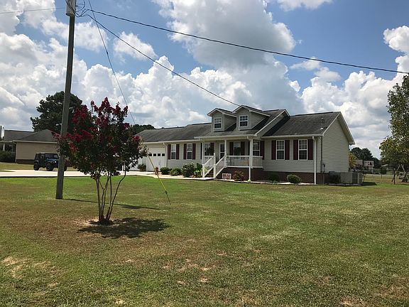 2nd image of 31 Broom Dr