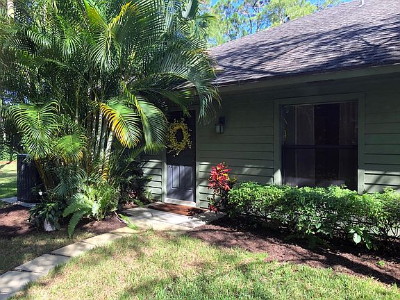 Home For Sale In Jupiter Farms