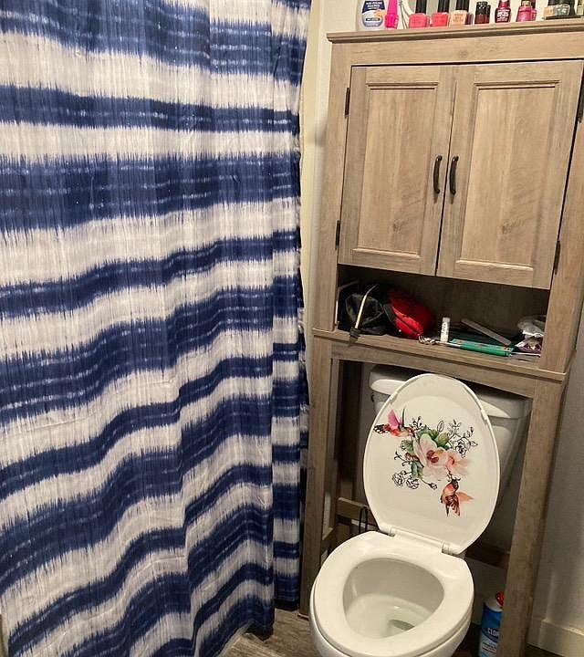 Full bathroom with tub