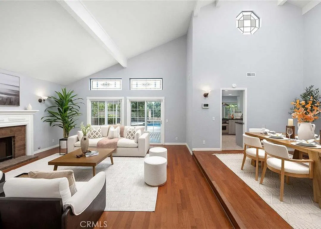 4 bed, 2455 sqft, $5,200 — Photo 3
