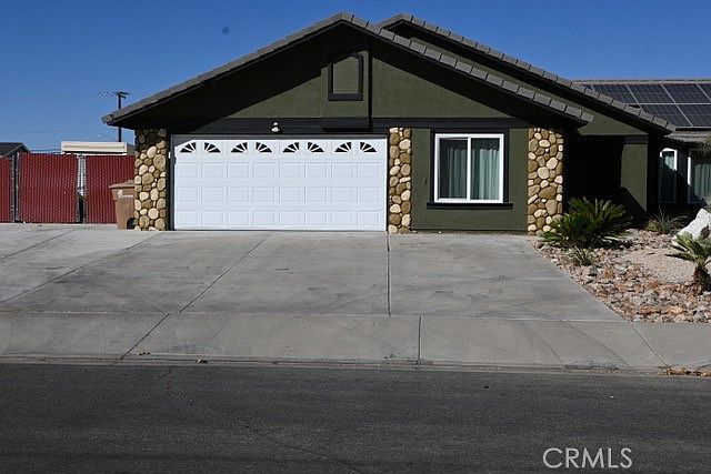 1st image of 15350 Kern Ave