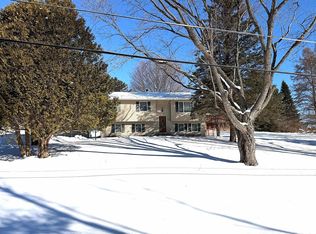 318 Oak Knoll Road, Williston, VT 05495