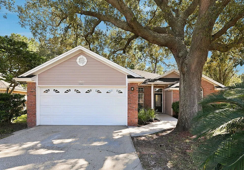 3343 Shauna Oaks Cir E