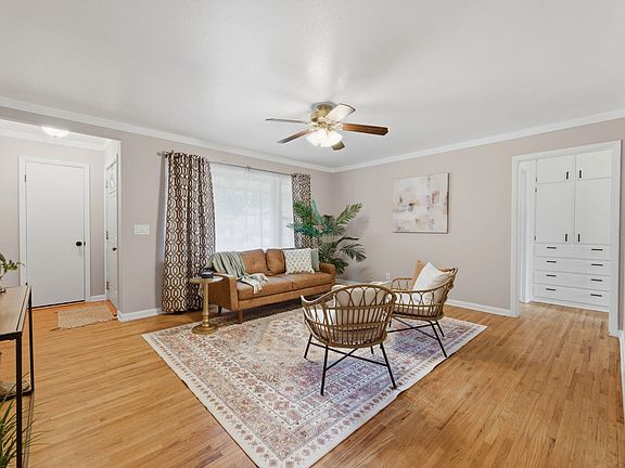 5th image of 1021 S Wicker St