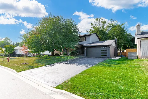 5133 Cherryhill Cres Photo 1
