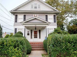 300 Denton Ave, Lynbrook, NY 11563
