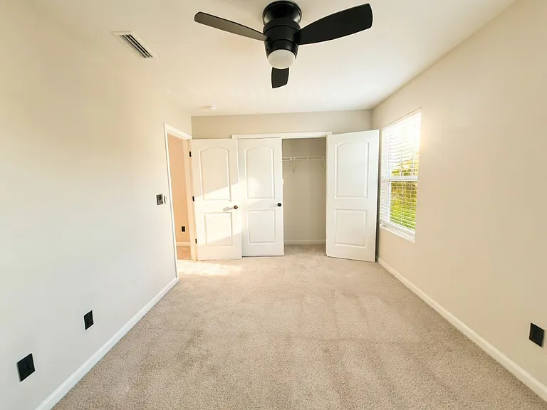 12881 Clydesdale Dr — Photo 32