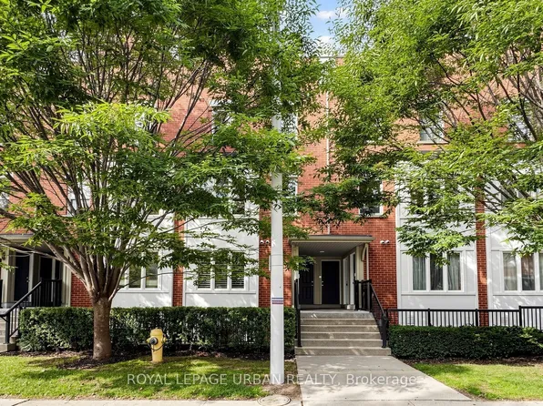 76 Munro St #2, Toronto, ON M4M 2S9