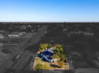 904 13th St, Bridgeport, TX 76426