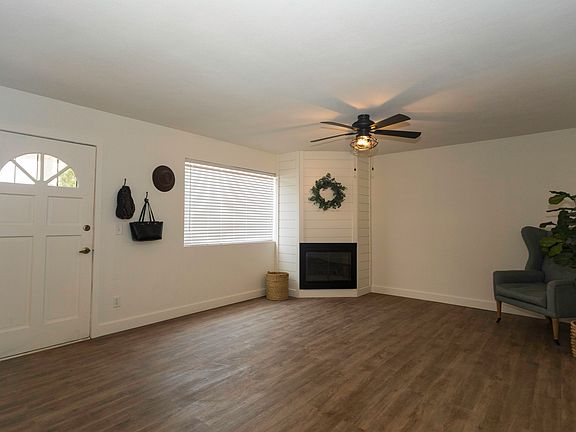 3rd image of 4527 W Palo Verde Ave
