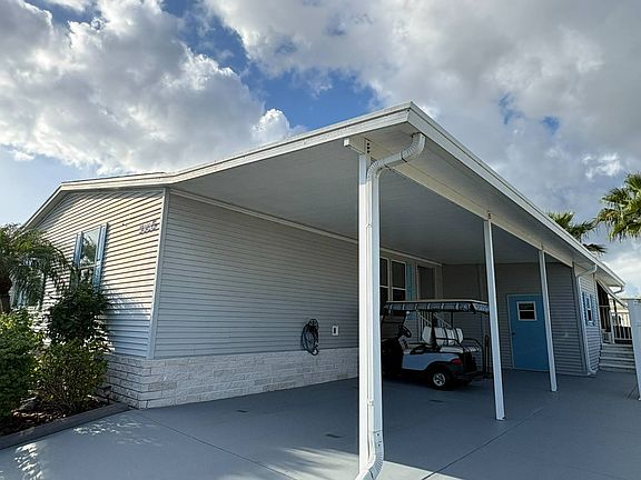 2nd image of 9905 Hatteras Ln