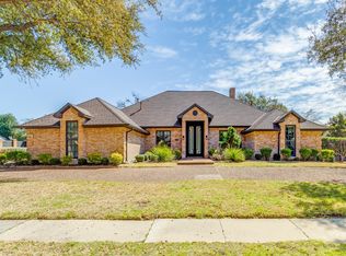 2400 Crown Knoll Ln, Plano, TX 75093