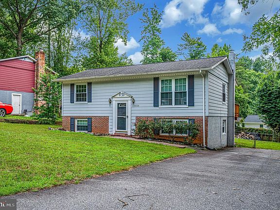 5th image of 5526 Carousel St