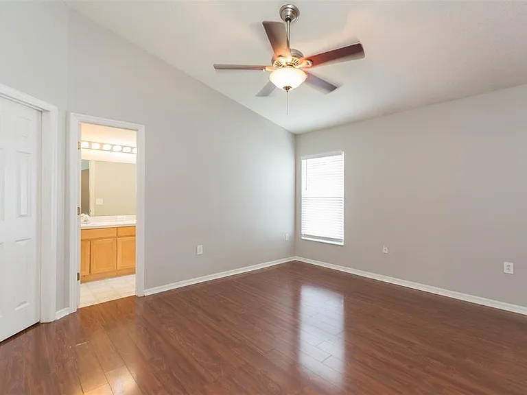 4550 Roundview Ct — Photo 20