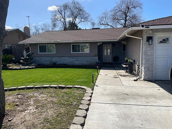2nd image of 123 W Wrenwood Ln