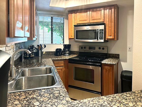 4th image of 885 N Granite Reef Rd Unit 51